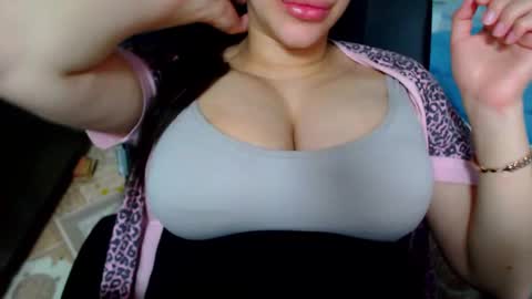 Snapshot of seu_cute chatting on February 18, 2025, 5:42 pm seu_cute online show from February 18, 2025, 5:42 pm