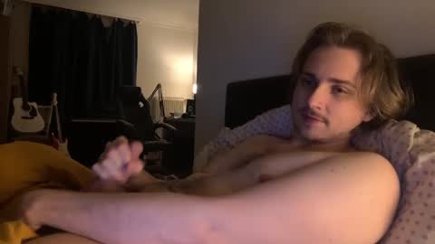 Snapshot of seven20yrs chatting on December 5, 2024, 12:52 am seven20yrs online show from December 5, 2024, 12:52 am