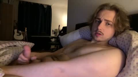 Snapshot of seven20yrs chatting on December 16, 2024, 4:13 am seven20yrs online show from December 16, 2024, 4:13 am