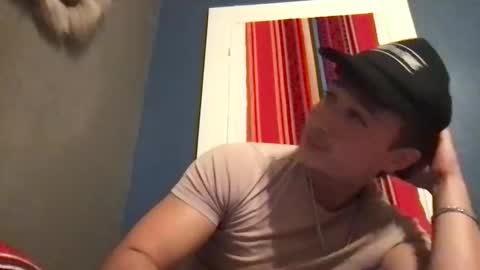 seveninchsteve_ online show from May 2, 2026, 2:38 am