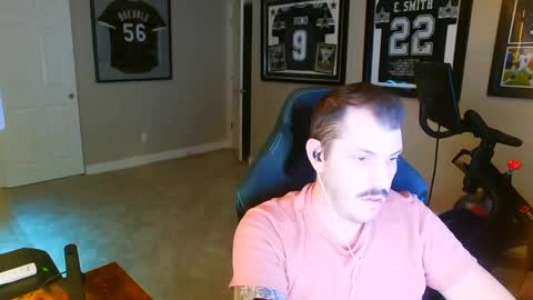 Snapshot of sex_l0v3r chatting on December 4, 2024, 5:49 am sex_l0v3r online show from December 4, 2024, 5:49 am