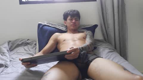 sex_love_sweat online show from February 27, 2026, 2:39 pm