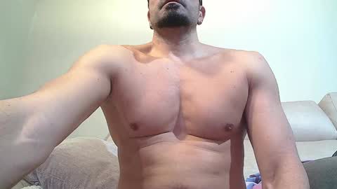 Snapshot of sex_machine_19 chatting on December 7, 2024, 10:23 am SEX MACHINE 19 online show from December 7, 2024, 10:23 am