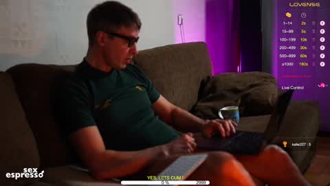 Snapshot of sexespresso chatting on October 17, 2025, 3:25 pm Thank you for Birthday Wishes  online show from October 17, 2025, 3:25 pm