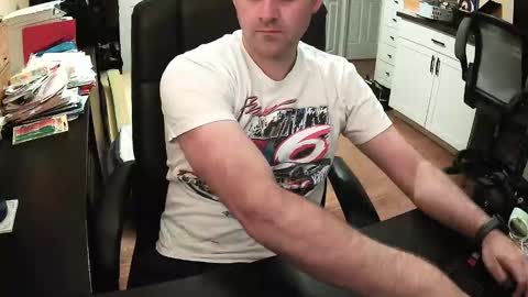 Snapshot of sexfungames chatting on October 3, 2025, 11:35 pm Kyle online show from October 3, 2025, 11:35 pm