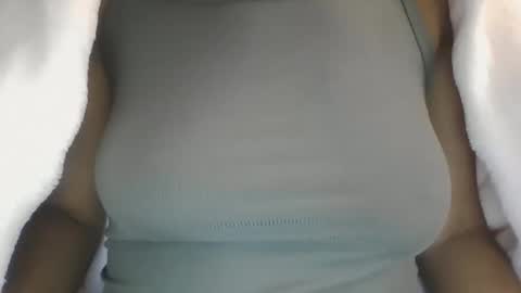 Snapshot of sexicaramel_ chatting on June 7, 2026, 6:11 pm sexicaramel_ online show from June 7, 2026, 6:11 pm