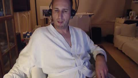 Snapshot of sexlobo1 chatting on January 27, 2025, 1:48 am Sexlobo online show from January 27, 2025, 1:48 am