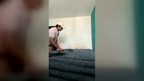 sexloveannel online show from March 29, 2026, 10:43 pm