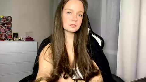 Snapshot of sexmoon11 chatting on December 24, 2024, 7:11 pm My name is Mia whats yours online show from December 24, 2024, 7:11 pm