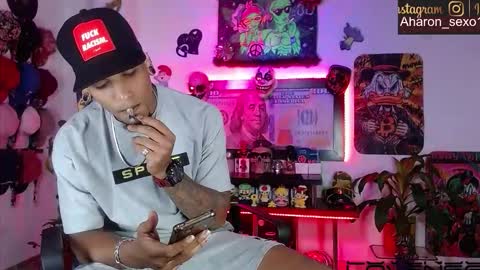 Aharon  ravelo online show from February 14, 2026, 3:36 am