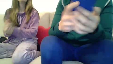 sexopareja332023 online show from February 9, 2025, 11:47 am