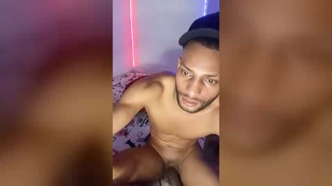 Snapshot of sexseason777 chatting on July 8, 2026, 5:17 pm STIIV G online show from July 8, 2026, 5:17 pm