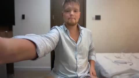 Snapshot of sexual_sbotage chatting on June 7, 2026, 11:47 am Max Leman online show from June 7, 2026, 11:47 am