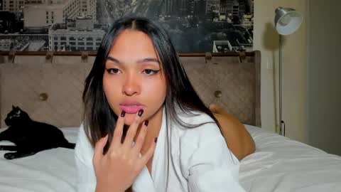 Snapshot of sexualmindset chatting on April 23, 2026, 2:19 pm Andrea online show from April 23, 2026, 2:19 pm