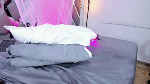 sexxchubby online show from November 4, 2025, 9:47 pm