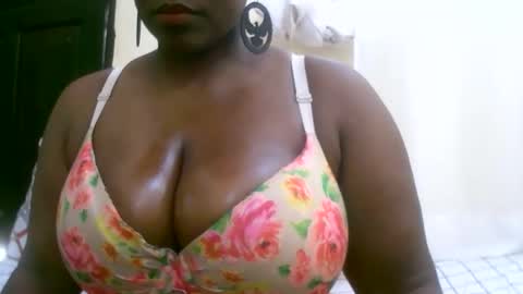 Snapshot of sexxi_ebony chatting on September 20, 2025, 12:50 pm sexxi_ebony online show from September 20, 2025, 12:50 pm
