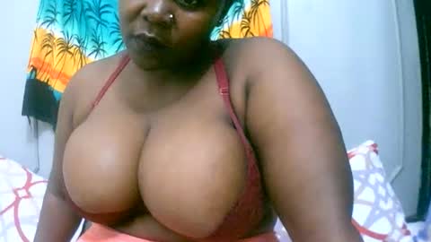 sexxi_ebony online show from February 26, 2026, 3:27 am