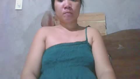 Snapshot of sexxxymomsh chatting on February 15, 2026, 8:57 am sexxxymomsh online show from February 15, 2026, 8:57 am