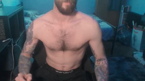 SiuL online show from February 10, 2025, 8:42 pm