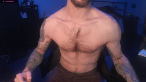 SiuL online show from October 28, 2025, 2:31 pm