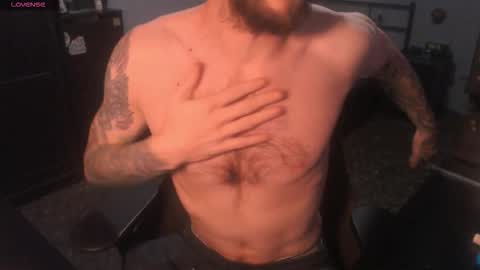 SiuL online show from November 28, 2025, 8:22 pm