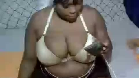 sexxy_brii online show from July 3, 2026, 3:02 am