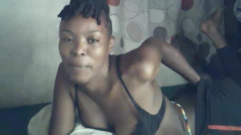 sexxy_curvy23 online show from February 6, 2026, 8:01 pm