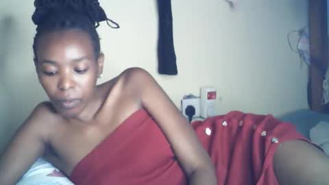 Snapshot of sexxy_curvy23 chatting on May 5, 2026, 5:15 am sexxy_curvy23 online show from May 5, 2026, 5:15 am