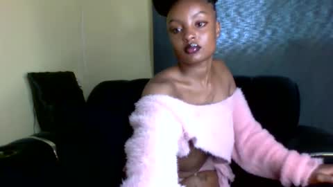 sexxy_daisyy online show from March 16, 2026, 6:17 am
