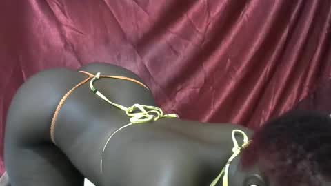 Snapshot of sexxy_veee chatting on October 9, 2025, 6:17 pm sexxy_veee online show from October 9, 2025, 6:17 pm