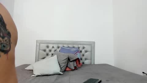 sexxylatincouple1 online show from March 1, 2026, 10:28 am