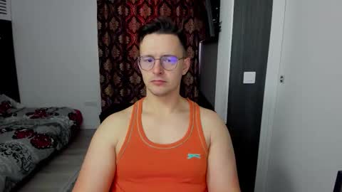 Sexxymuscles4U online show from February 3, 2026, 7:24 am