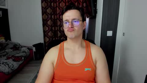 Sexxymuscles4U online show from March 1, 2026, 11:56 am