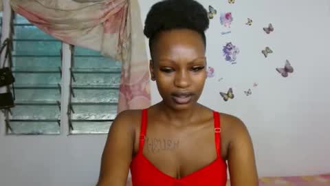 Snapshot of sexxypixie chatting on April 6, 2026, 9:21 am sexxypixie online show from April 6, 2026, 9:21 am