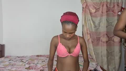 Snapshot of sexxypixie chatting on April 22, 2026, 10:06 am sexxypixie online show from April 22, 2026, 10:06 am