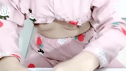 sexy8685 online show from November 3, 2025, 11:59 pm