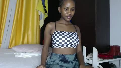 Snapshot of sexy_500547 chatting on February 28, 2025, 2:53 pm bby online show from February 28, 2025, 2:53 pm