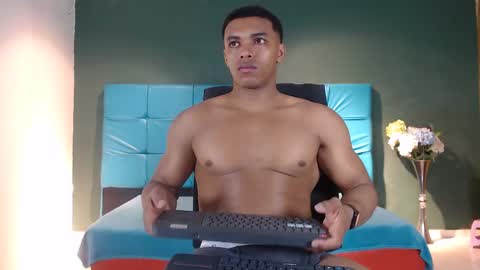 Snapshot of sexy_bigcock01 chatting on January 20, 2025, 12:07 pm sexy_bigcock01 online show from January 20, 2025, 12:07 pm