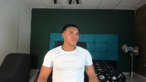 Snapshot of sexy_bigcock01 chatting on February 6, 2025, 2:00 am sexy_bigcock01 online show from February 6, 2025, 2:00 am