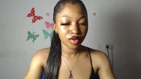 Snapshot of sexy_bluey247 chatting on January 18, 2026, 2:43 pm sexy_bluey247 online show from January 18, 2026, 2:43 pm