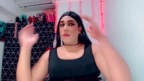 sexy_brunette2590 online show from March 14, 2026, 11:32 pm