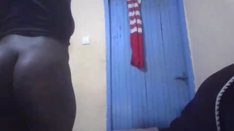 sexy_butty01 online show from April 15, 2026, 10:32 pm