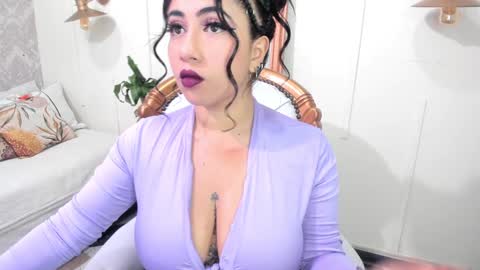 Snapshot of sexy_cristall chatting on January 5, 2025, 2:49 am  C R I S T A L  online show from January 5, 2025, 2:49 am
