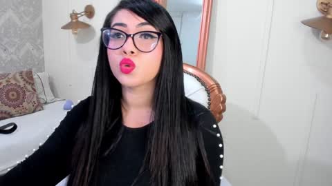 Snapshot of sexy_cristall chatting on January 22, 2025, 4:34 am  C R I S T A L  online show from January 22, 2025, 4:34 am
