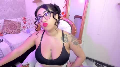 Snapshot of sexy_cristall chatting on February 10, 2025, 8:31 pm  C R I S T A L  online show from February 10, 2025, 8:31 pm