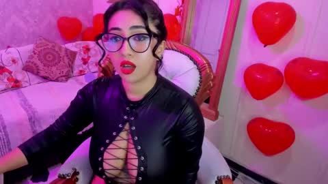 Snapshot of sexy_cristall chatting on February 20, 2025, 10:48 pm  C R I S T A L  online show from February 20, 2025, 10:48 pm