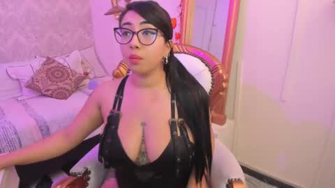 Snapshot of sexy_cristall chatting on February 28, 2025, 8:18 pm  C R I S T A L  online show from February 28, 2025, 8:18 pm