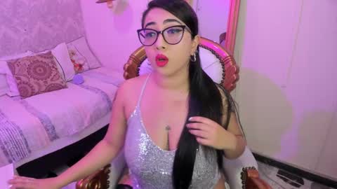 Snapshot of sexy_cristall chatting on March 1, 2025, 9:37 pm  C R I S T A L  online show from March 1, 2025, 9:37 pm