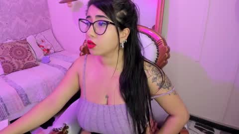 Snapshot of sexy_cristall chatting on March 2, 2025, 6:59 am  C R I S T A L  online show from March 2, 2025, 6:59 am