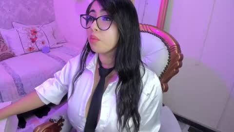 Snapshot of sexy_cristall chatting on March 8, 2025, 7:16 am  C R I S T A L  online show from March 8, 2025, 7:16 am